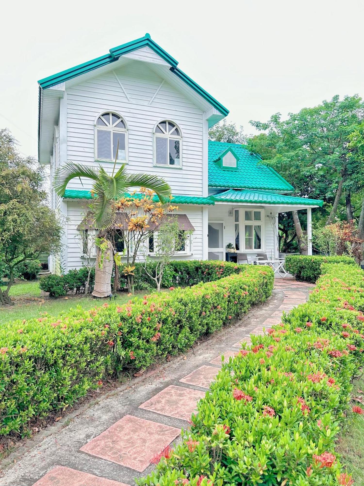 Ferienwohnung 晨曦山莊 晨曦紅瓦厝國民旅遊卡特約商店sunshino Farmstead Zuozhen Exterior foto