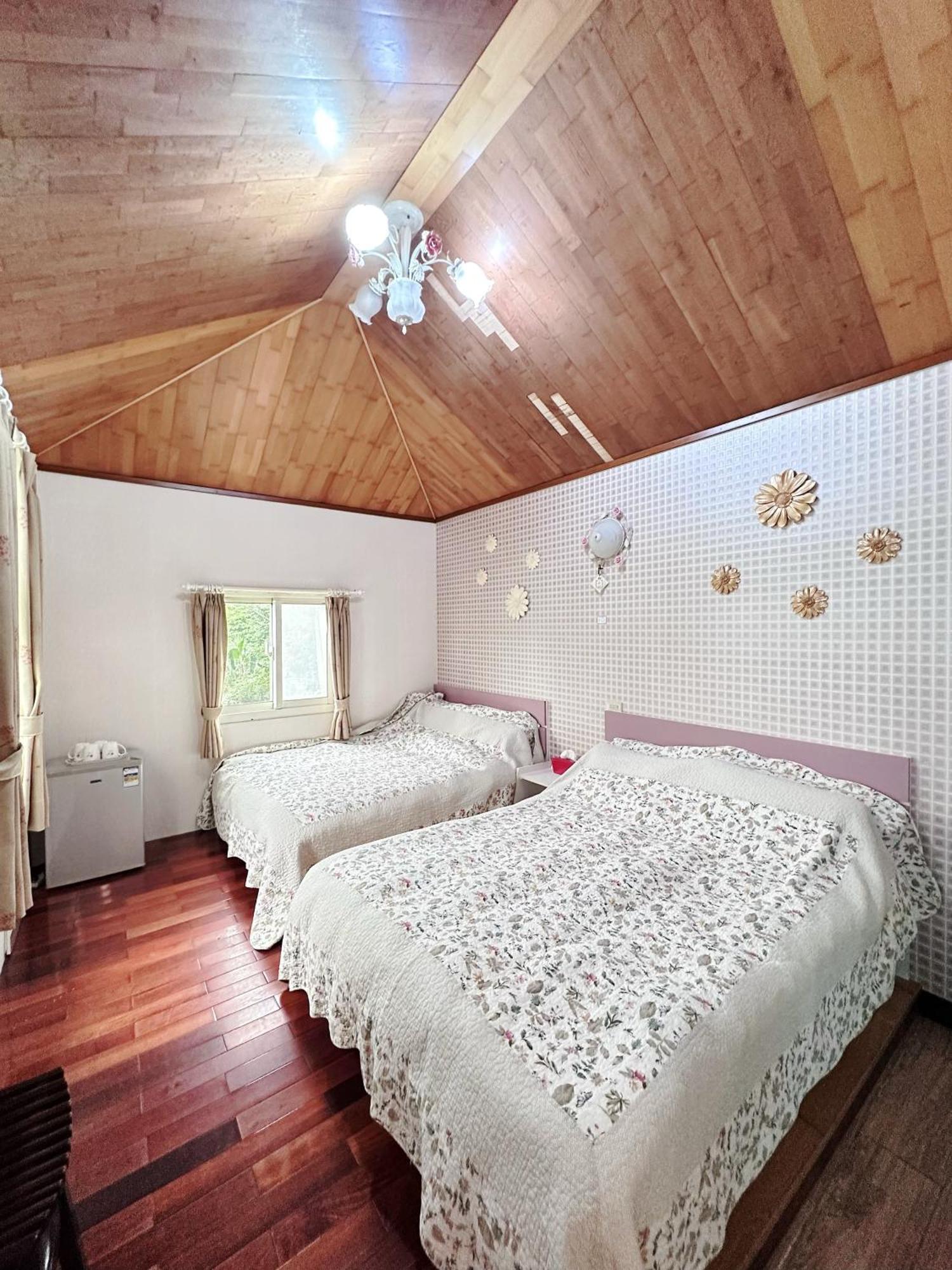 Ferienwohnung 晨曦山莊 晨曦紅瓦厝國民旅遊卡特約商店sunshino Farmstead Zuozhen Exterior foto